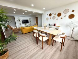 Lucky Plaza (D9), Apartment #554192781
